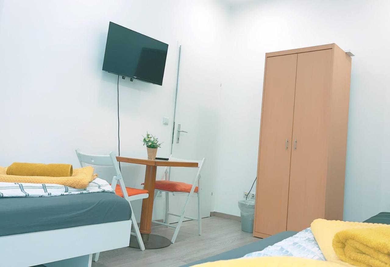 Comfort Apartment 5P Hn Wien Exteriör bild